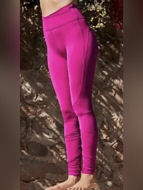 Free People Movement, Very Berry Pink Freeform Leggings, S .NWT